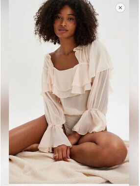 Free People Intimately Give Me Drama Bodysuit powderpuff  size M NWT